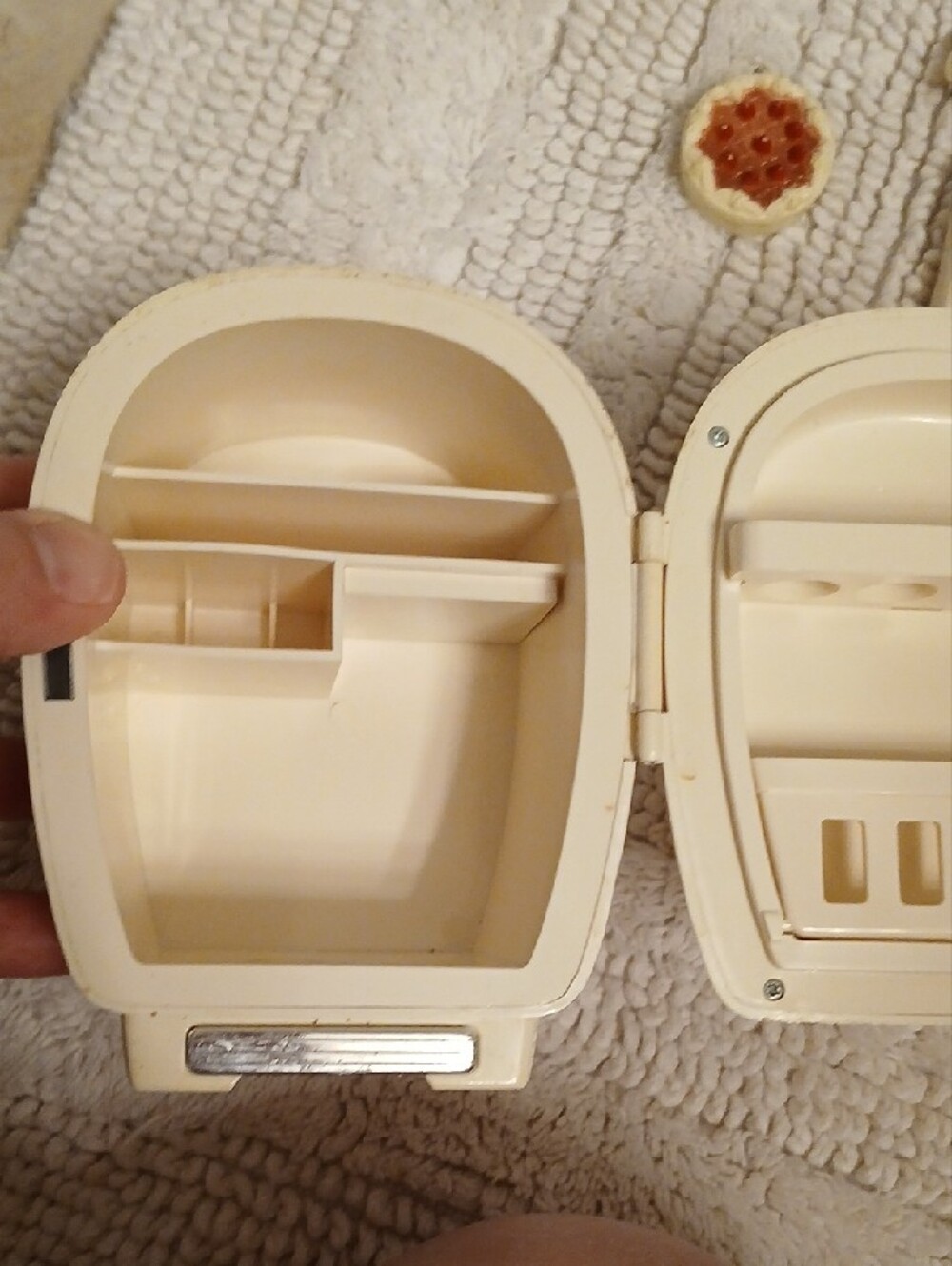 Vintage Mini Stationary Fridge - Picture 6 of 12
